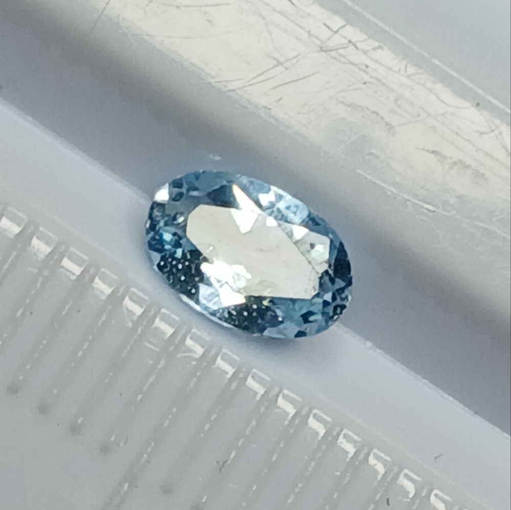 Oval Sky Blue Topaz Gemstone 6x4mm